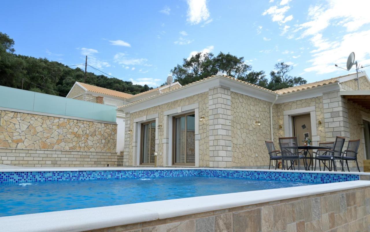 Villa Michalis Liapades Eksteriør billede