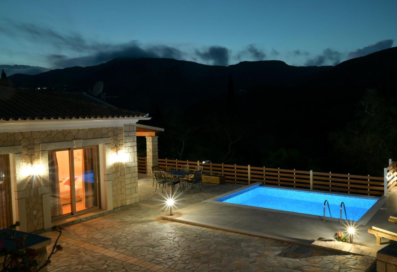 Villa Michalis Liapades Eksteriør billede
